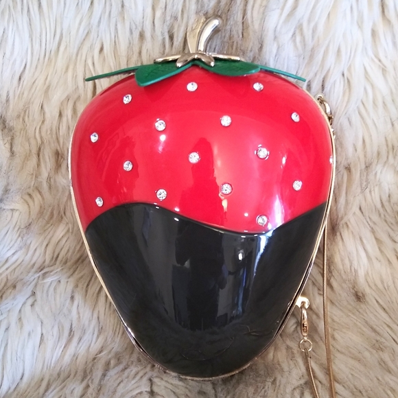 Handbags - Strawberry Chocolate Purse